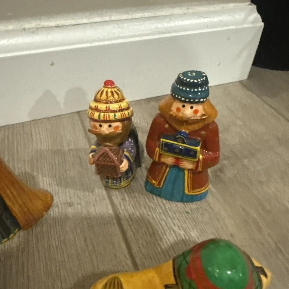 The Unbranded Brand vintage christmas